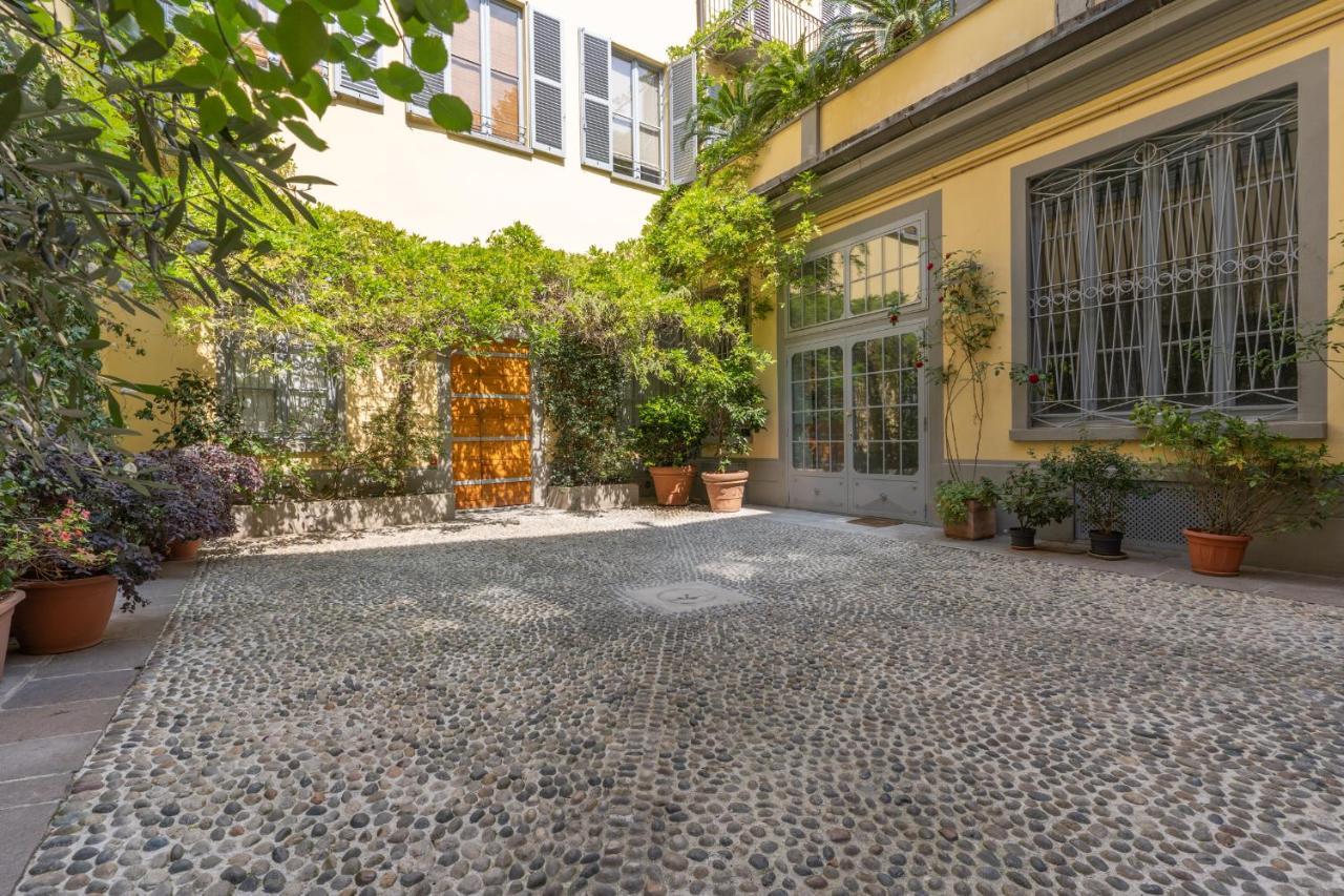 Duomo Smart Suites Milão Exterior foto
